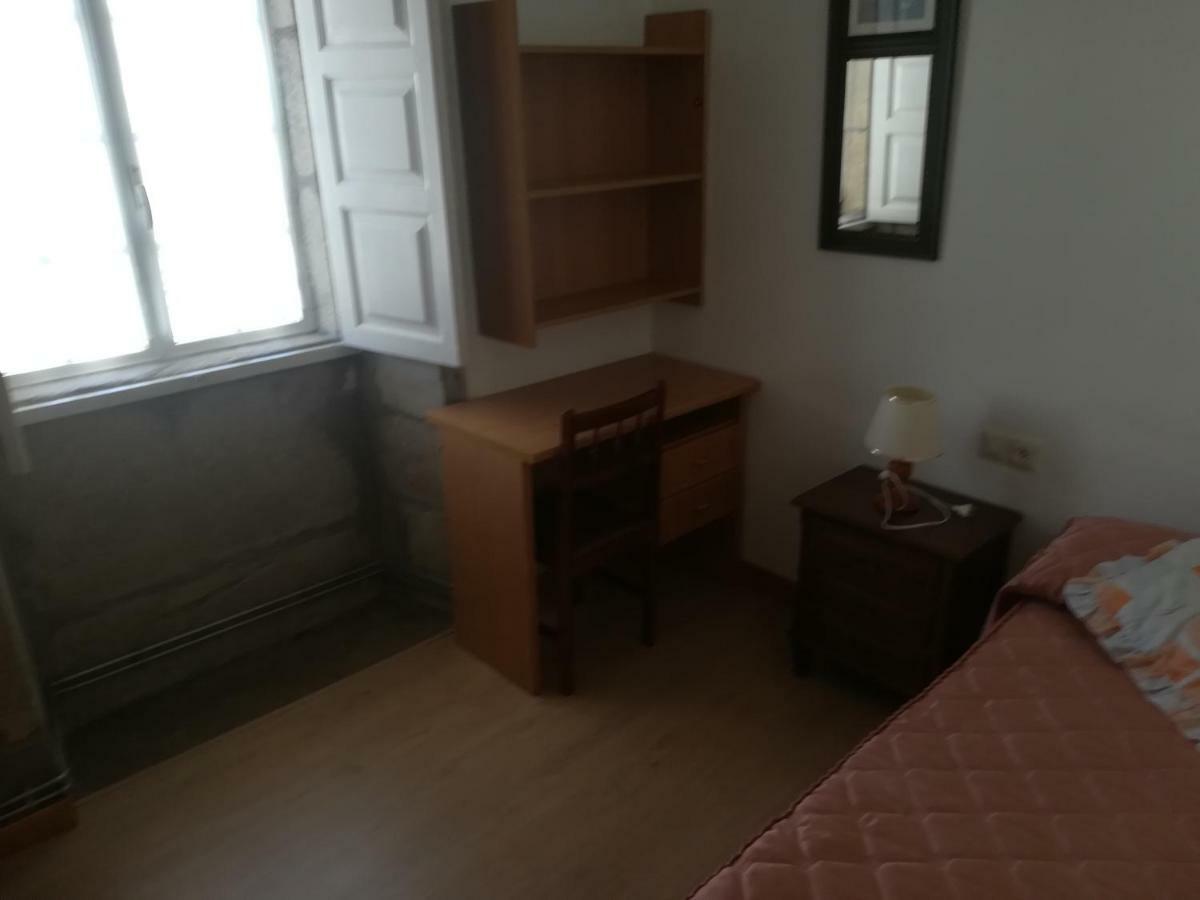 Апартаменти Pension Residencia Universitaria Rey Сантьяго-де-Компостела Екстер'єр фото